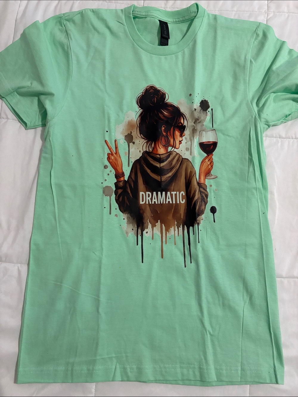 Gildan Women's Mint Green 'Dramatic' Graphic Tee